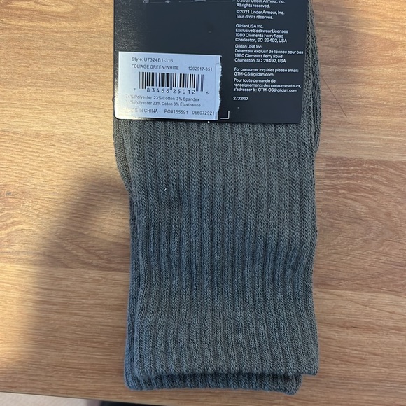 UA Tactical Heatgear Cushioned Mid Crew Socks- women size 6-9 or Men size 4-8 - Picture 2 of 2